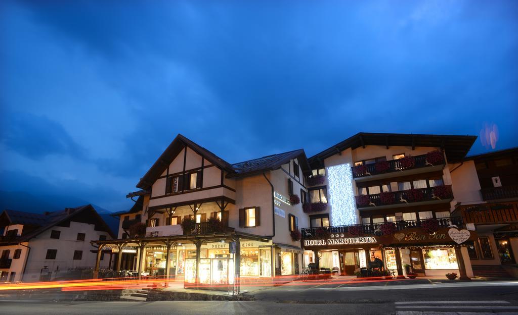 Hotel Margherita San Martino Di Castrozza Bagian luar foto